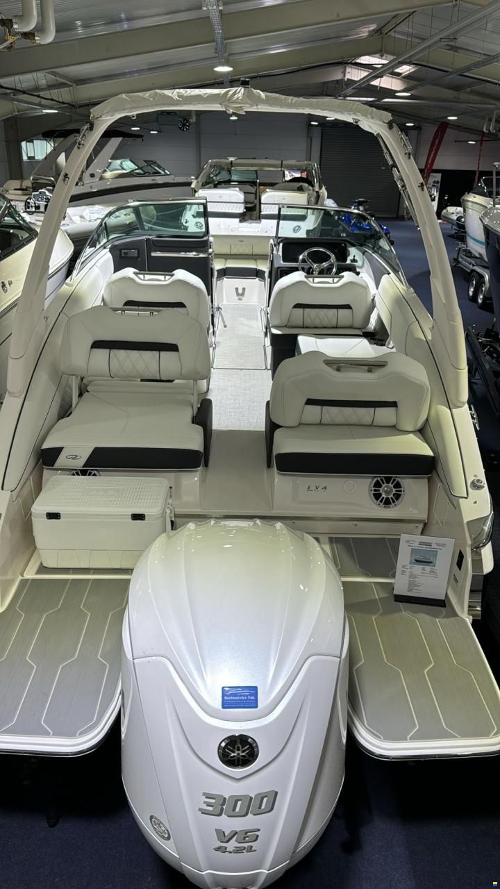 Regal LX 4 BOWRIDER AU&szlig;ENBORDER