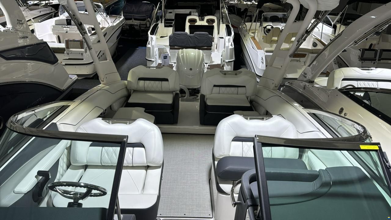 Regal LX 4 BOWRIDER AU&szlig;ENBORDER