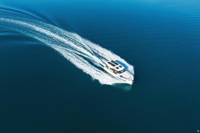 Greenline 39