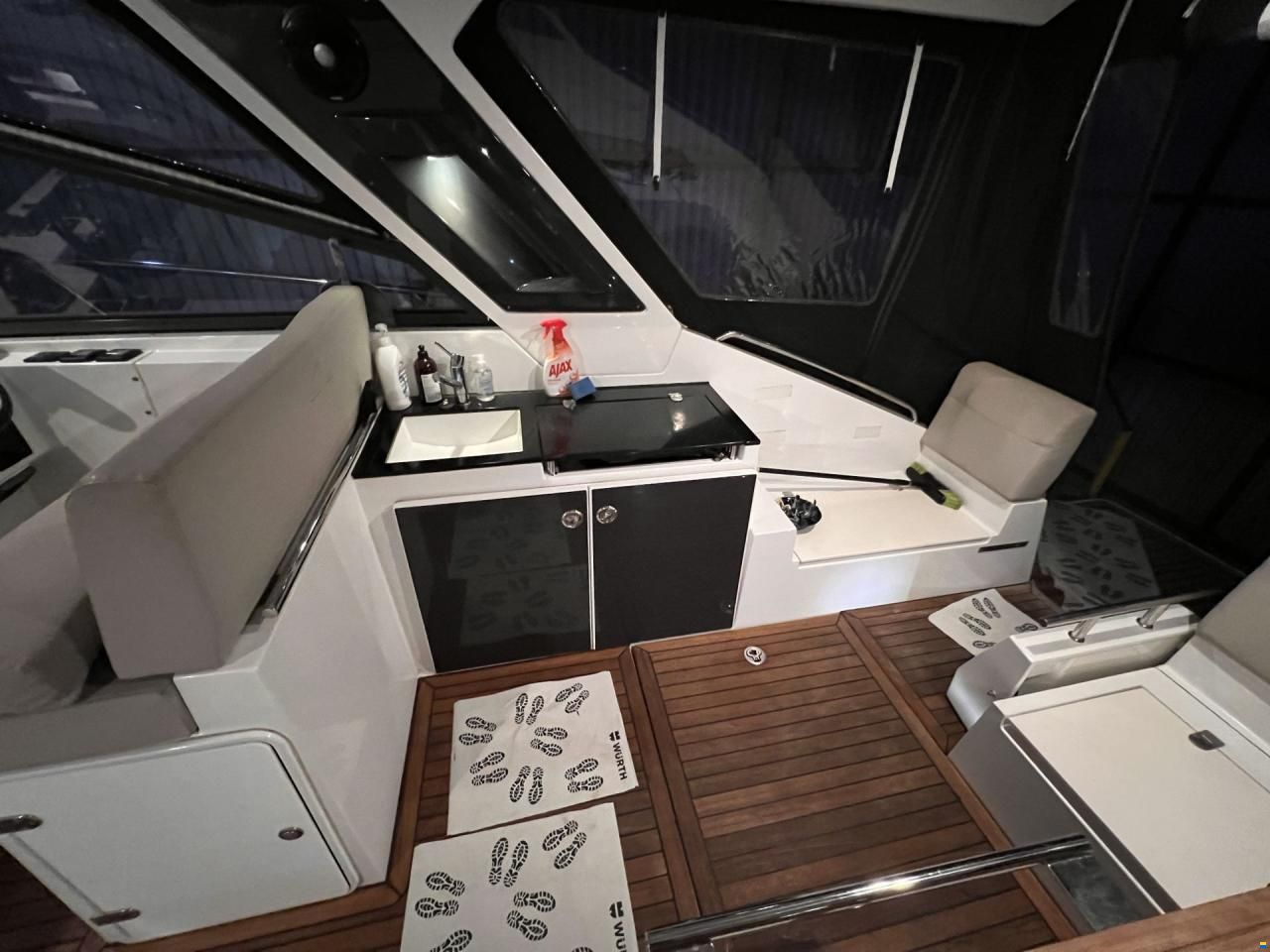 Sealine S 380
