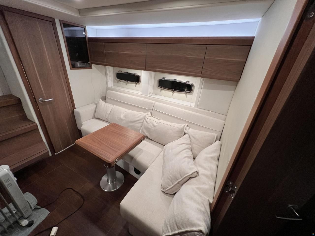 Sealine S 380