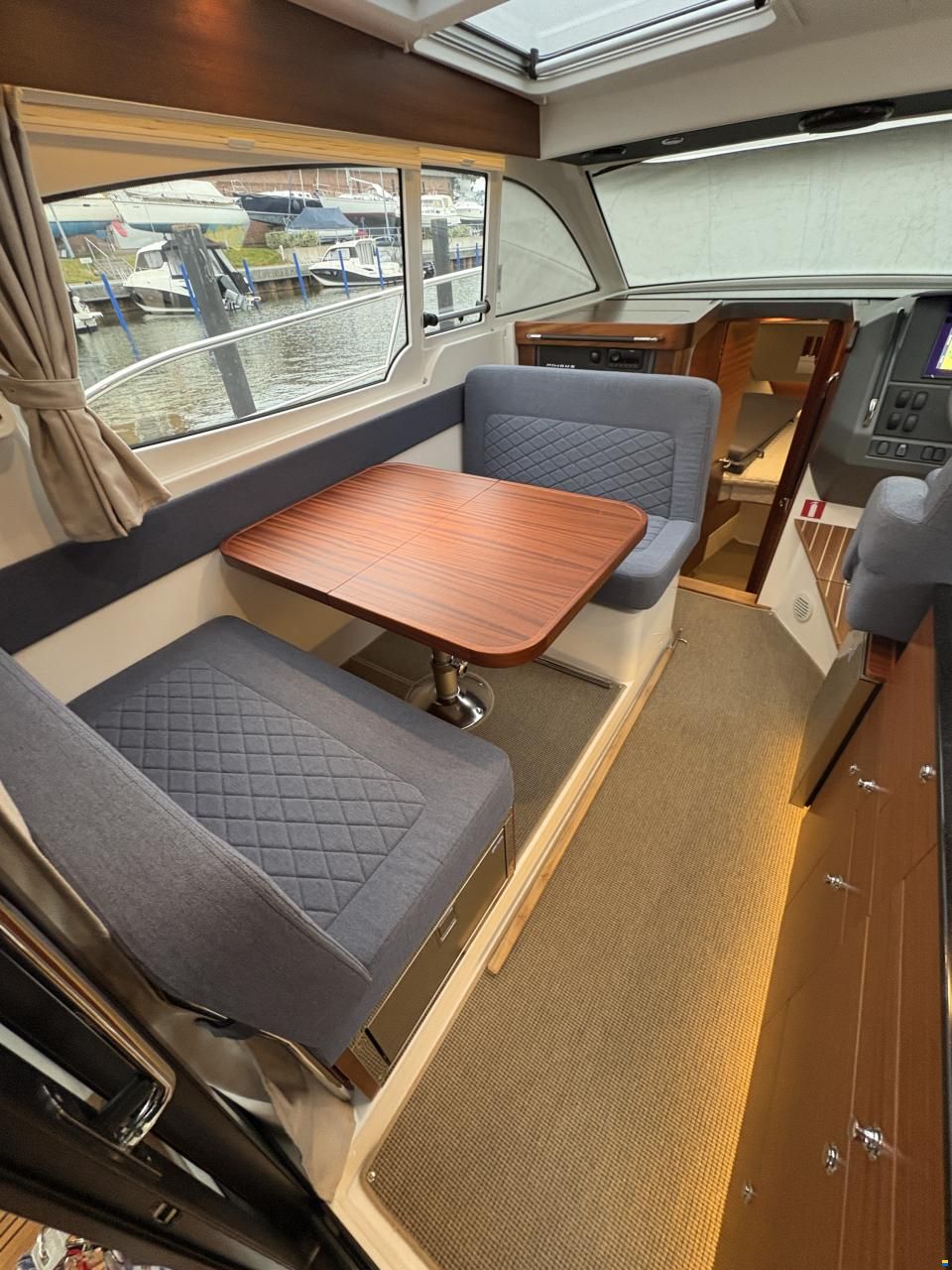 Nimbus 305 Coupe