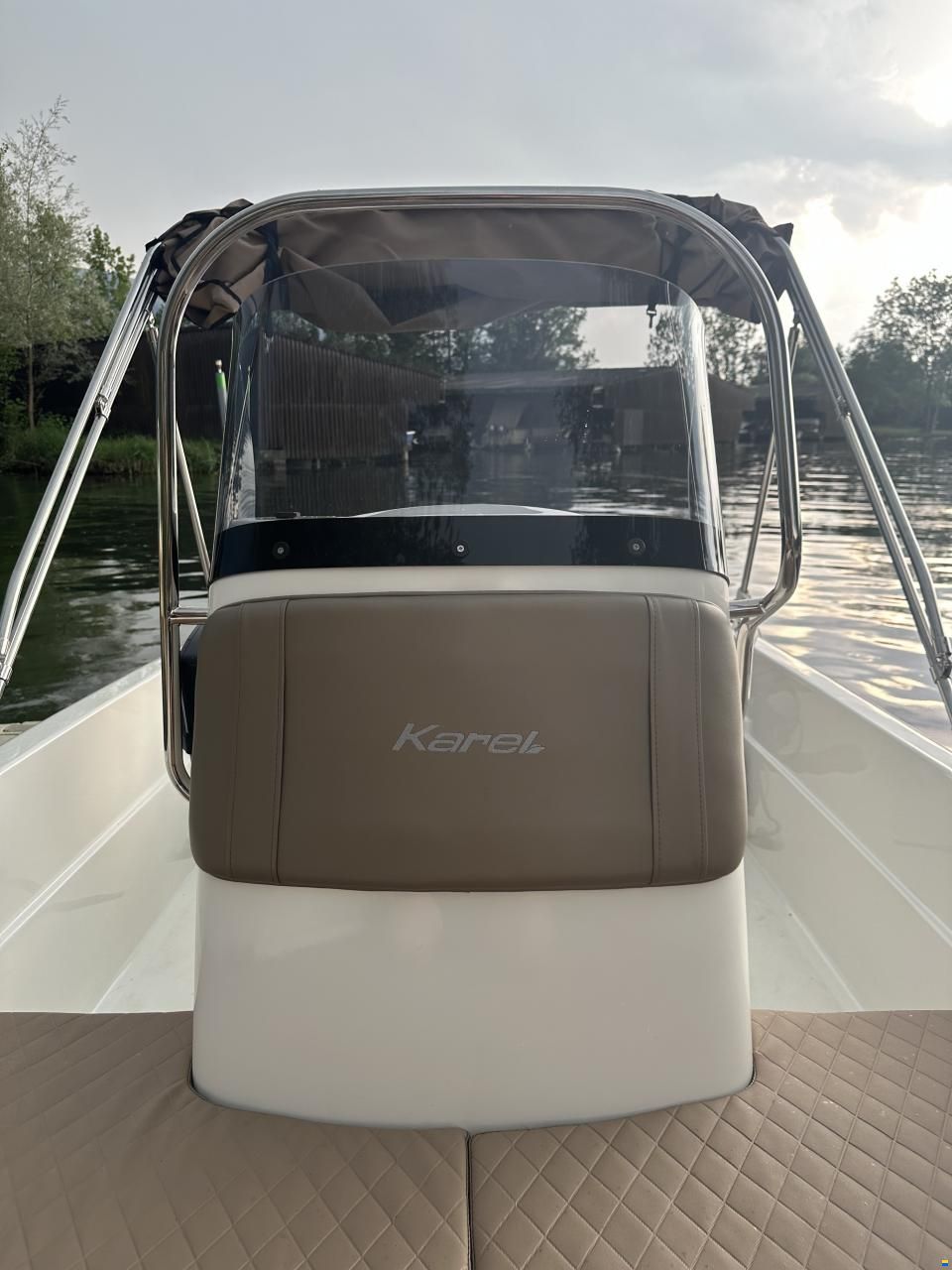 Karel 480 Open mit Bootsplatz