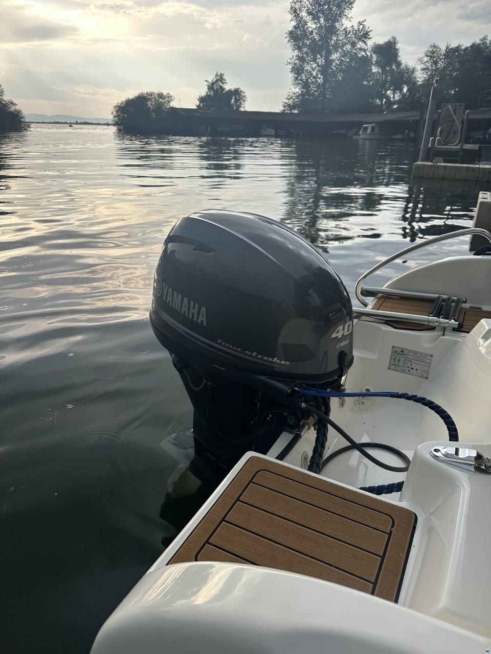 Karel 480 Open mit Bootsplatz