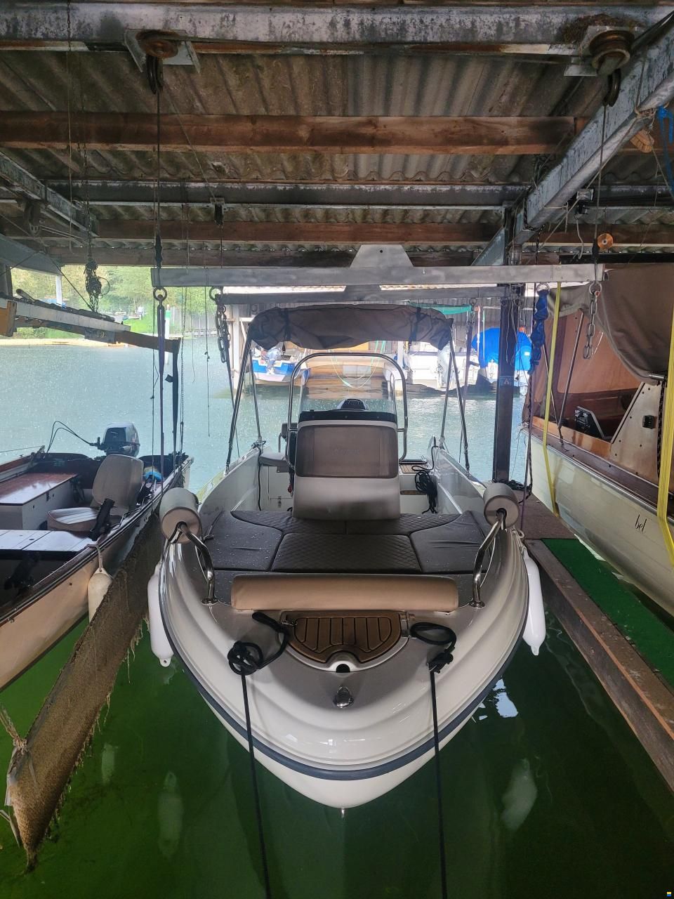 Karel 480 Open mit Bootsplatz