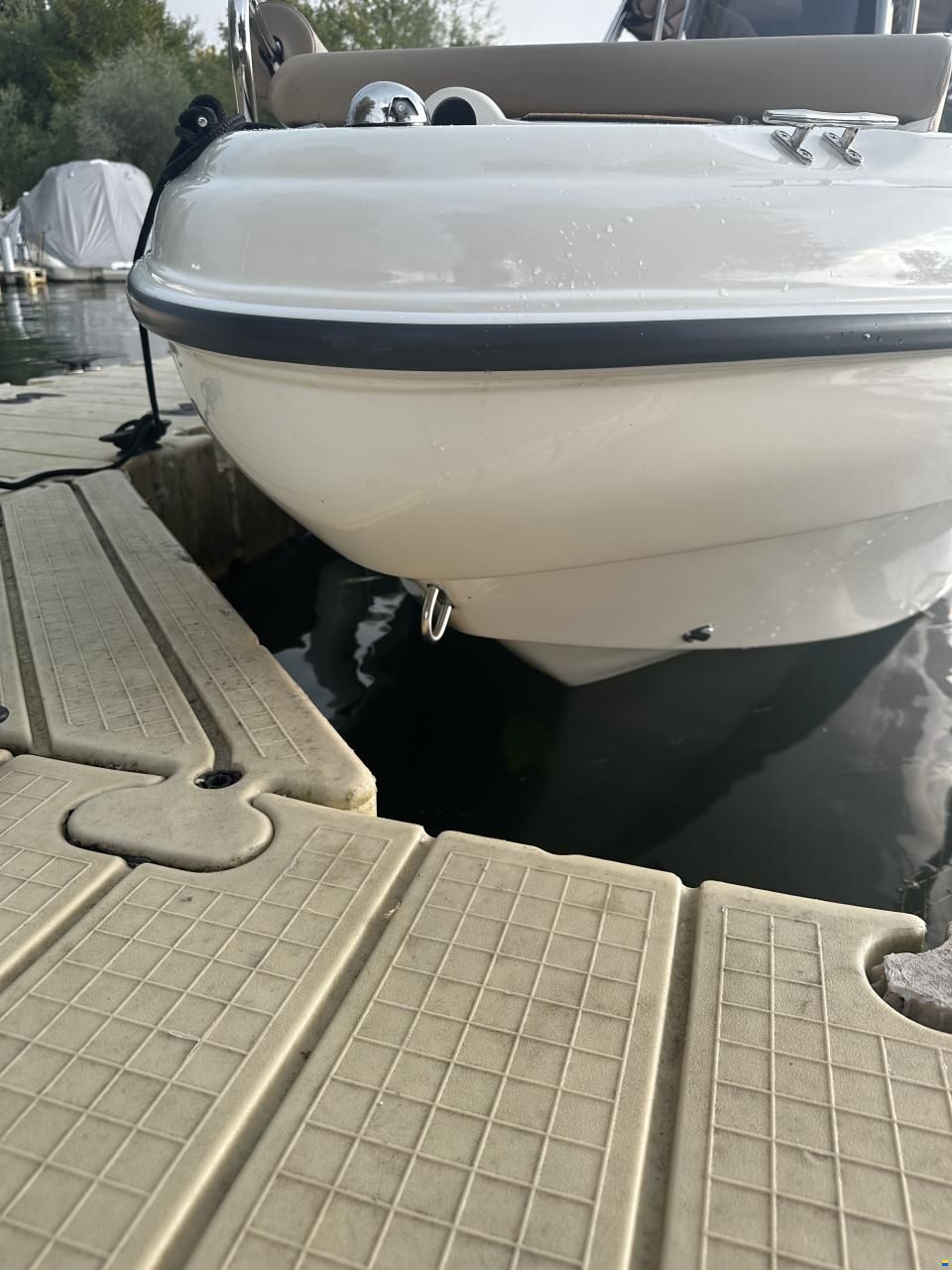 Karel 480 Open mit Bootsplatz