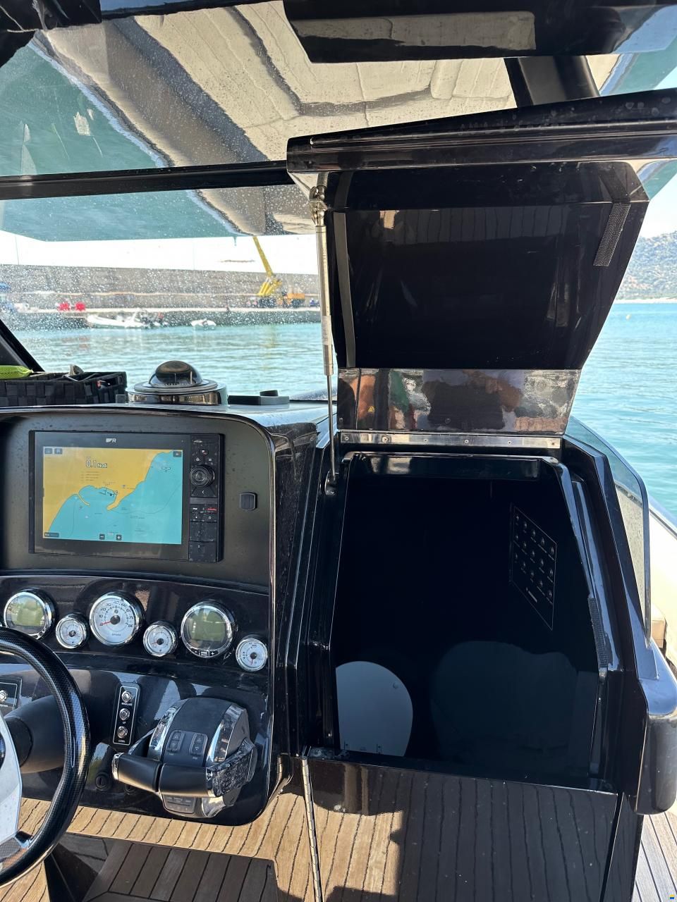 2023 Novamarine Black Shiver 100 FB, EUR 350.000,-