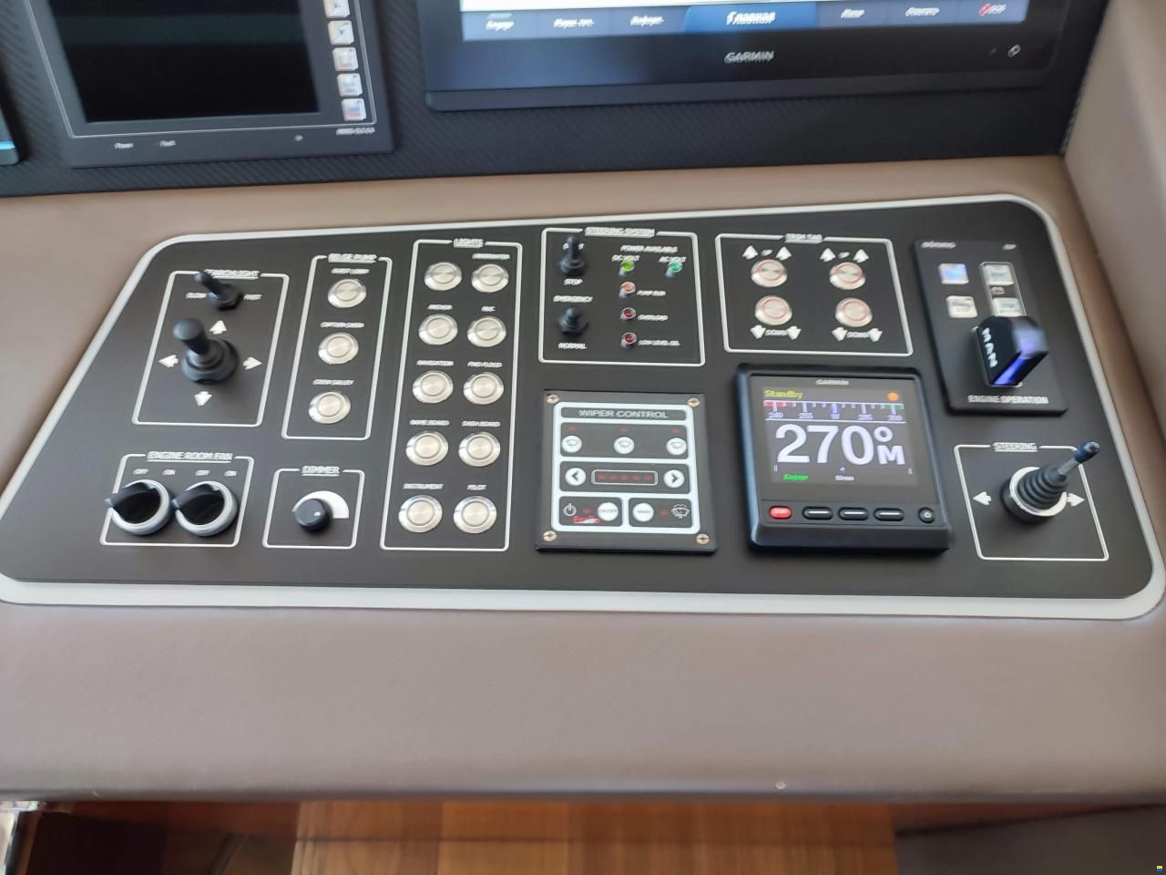 Gulf Craft Majesty 100