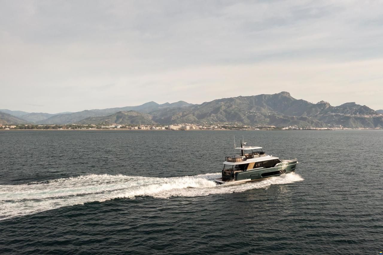 Azimut Magellano 60
