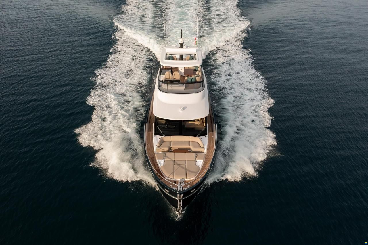 Azimut Magellano 60
