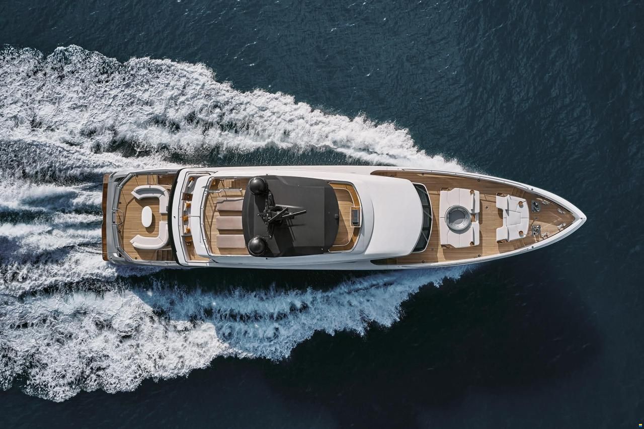 Azimut Grande Trideck