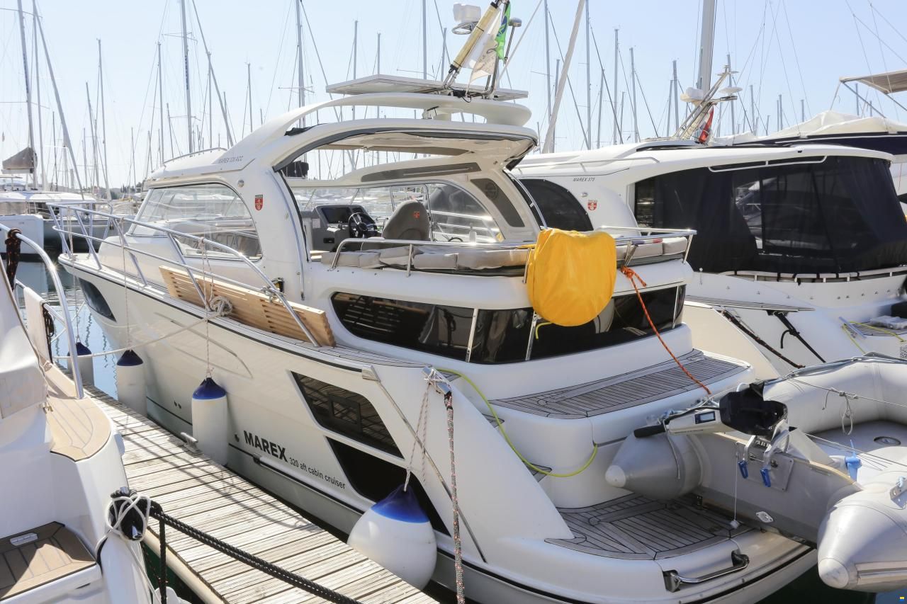 Marex 320 Aft Cabin Cruiser