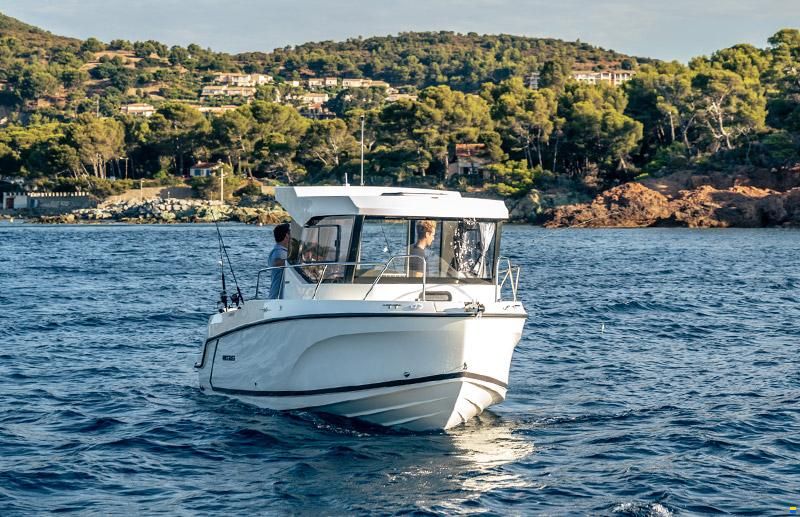Quicksilver Captur 625 Pilothouse