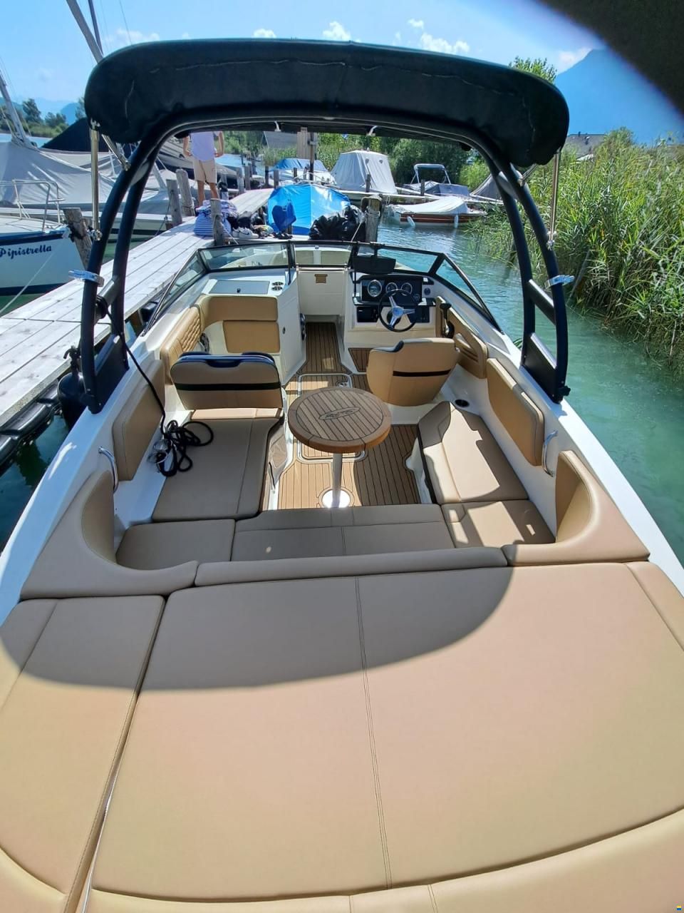 Sea Ray 210 SPX