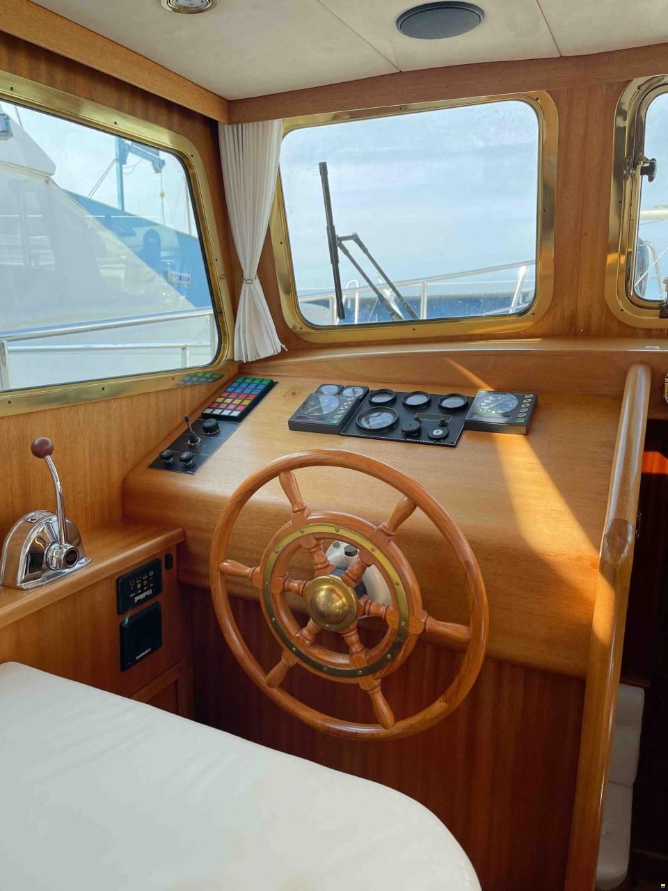 Linssen Sturdy 360 AC