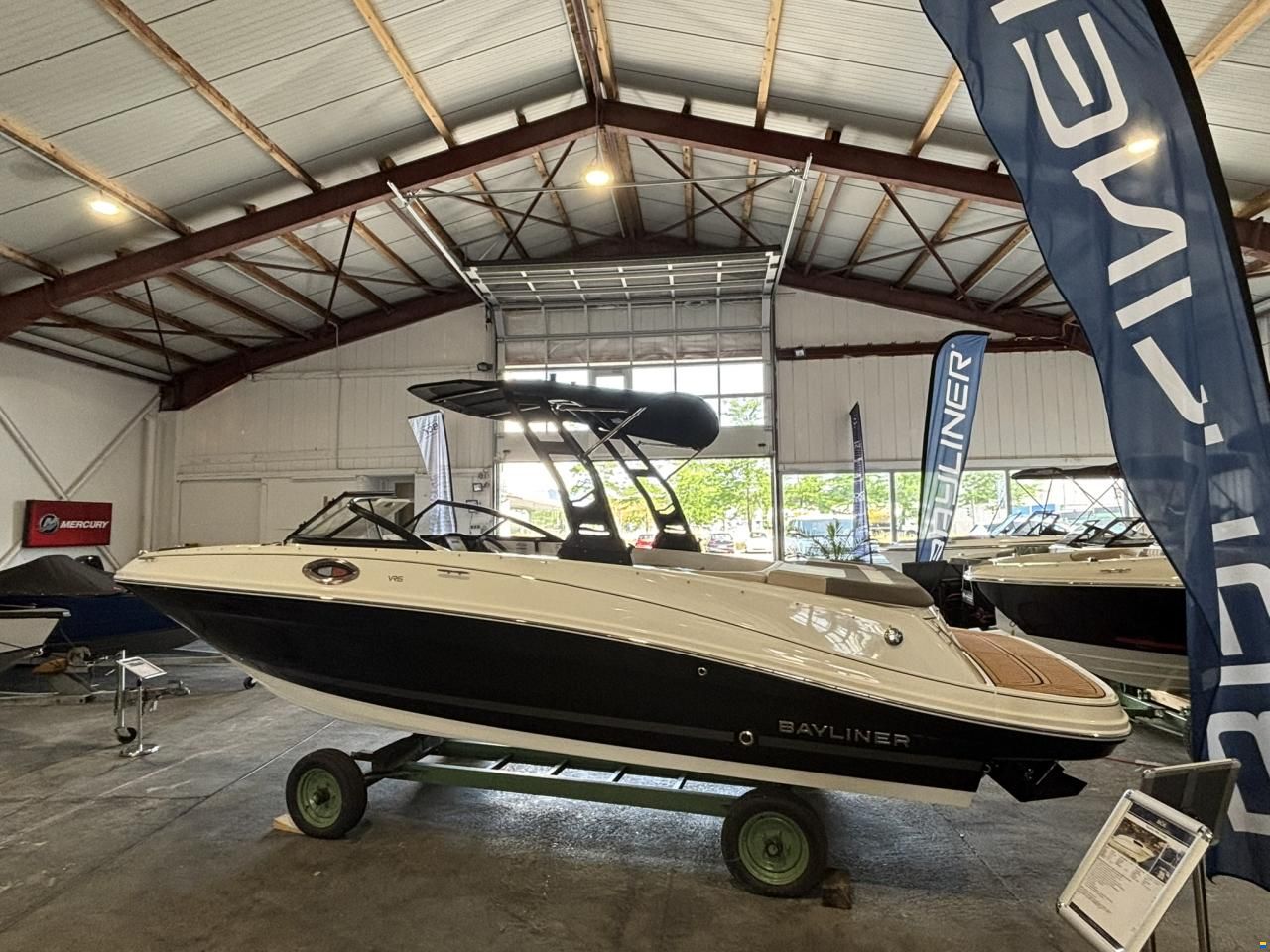 Bayliner VR6