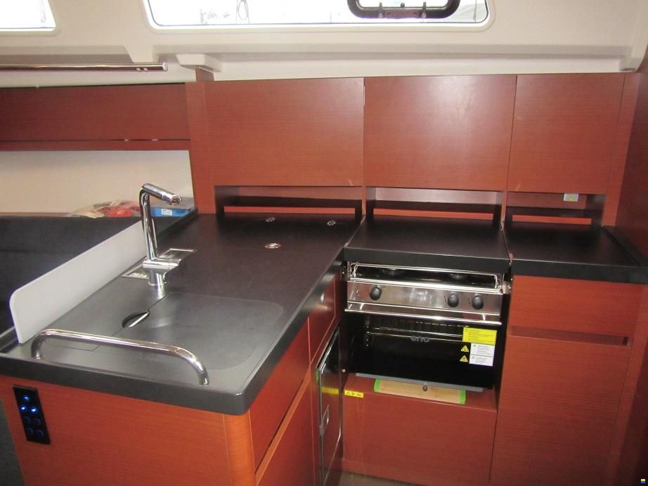 Hanse 418