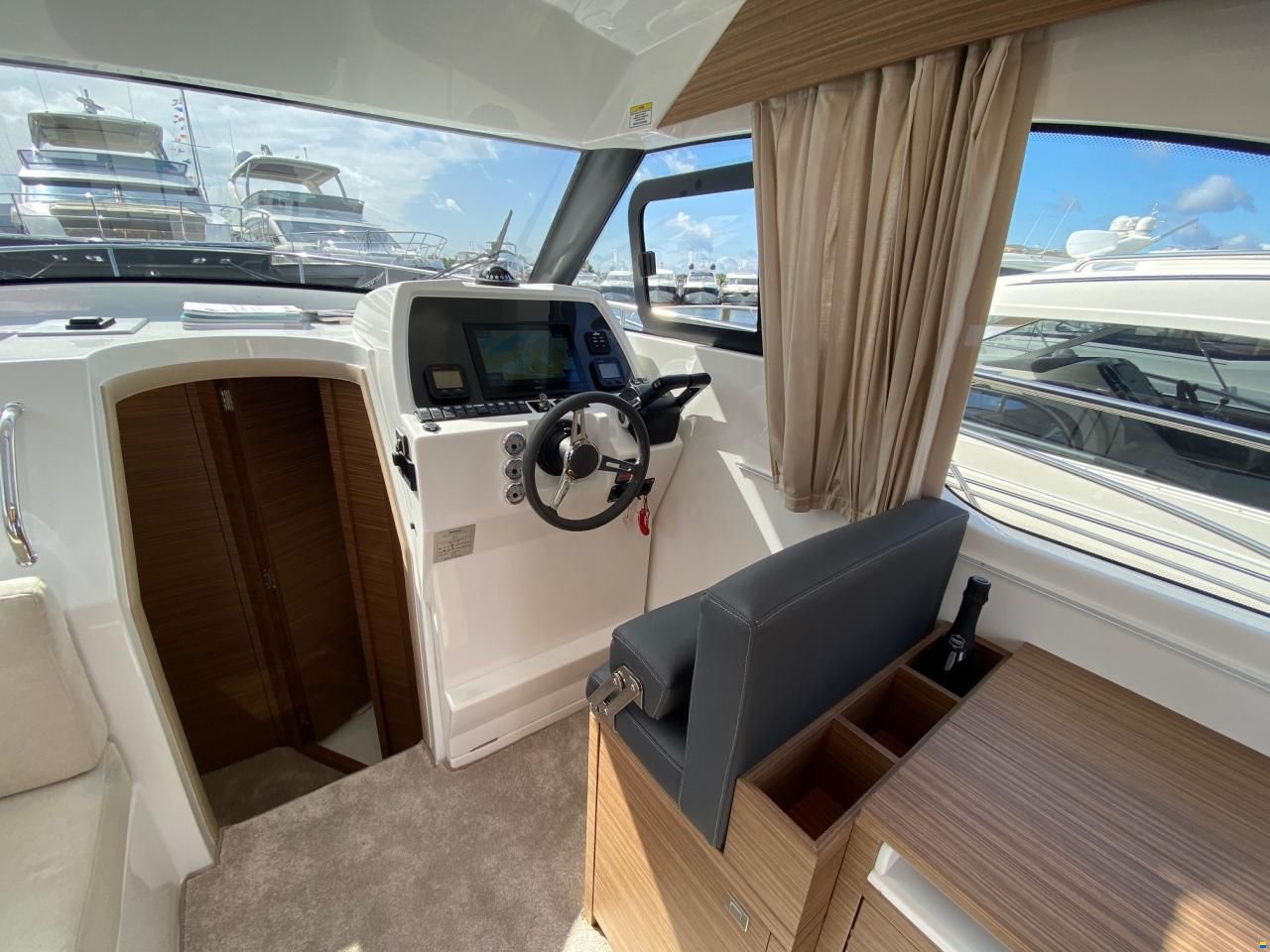 Rodman 31 Spirit HT Outboard