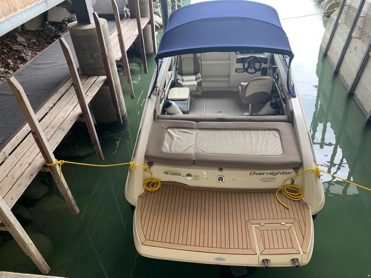 Sea Ray 210 Overnighter Swiss-Pack