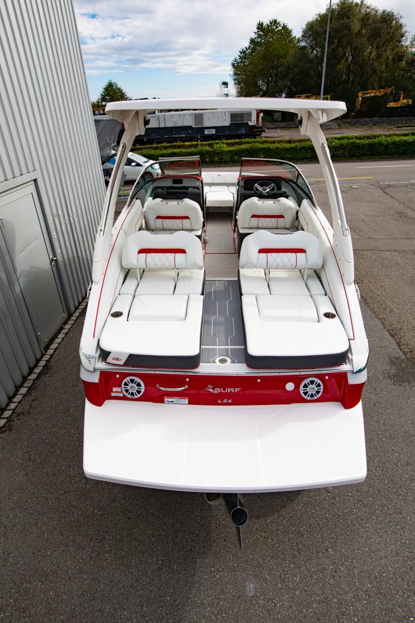Regal LS4 Surf