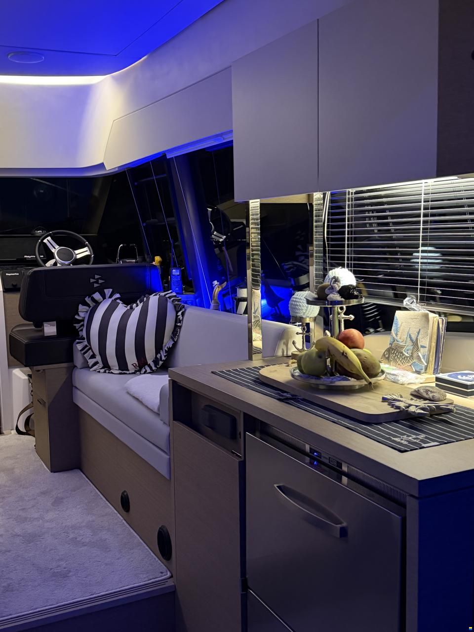 Prestige Yachts 420 Fly