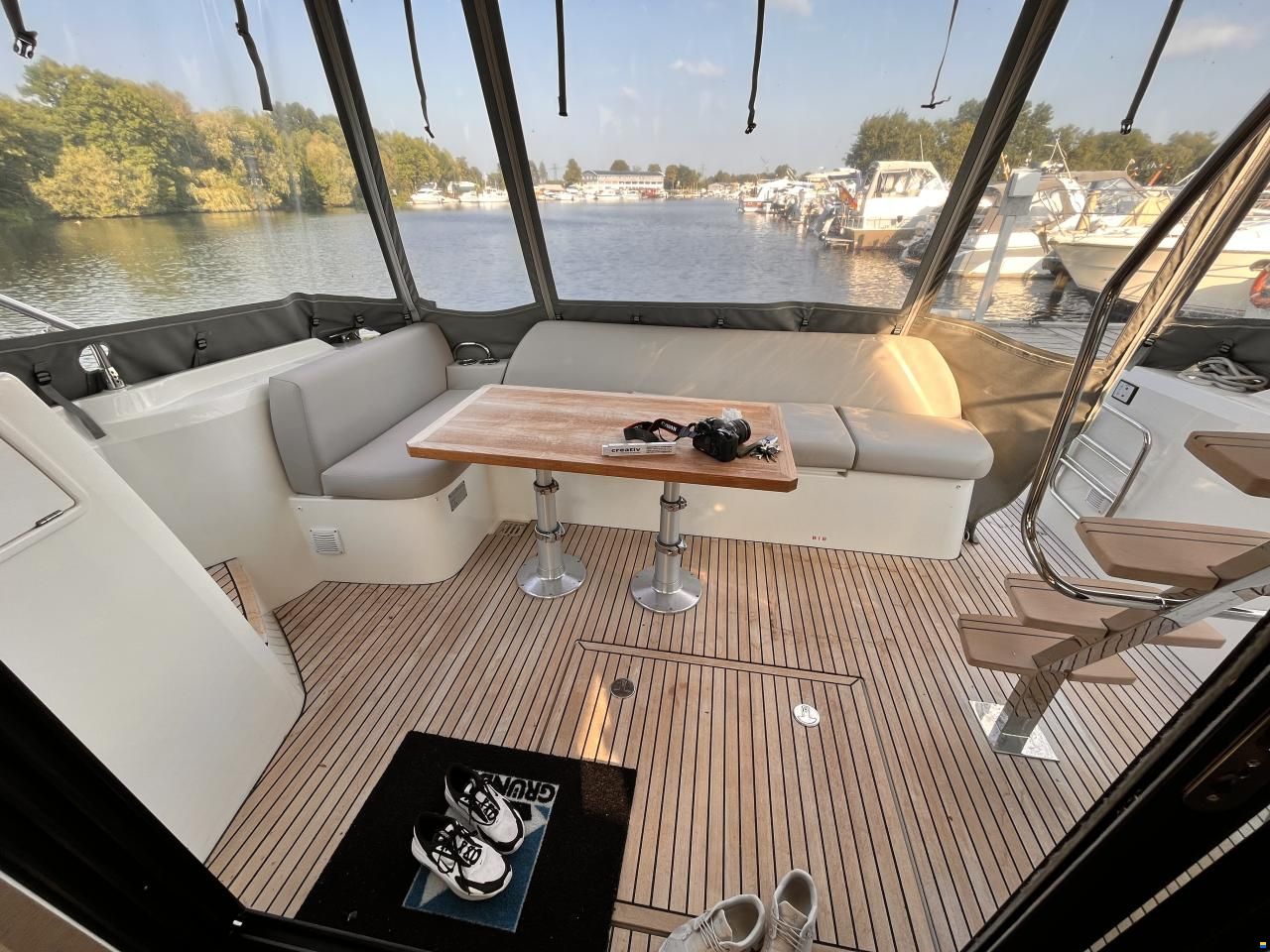 Prestige Yachts 420 Fly