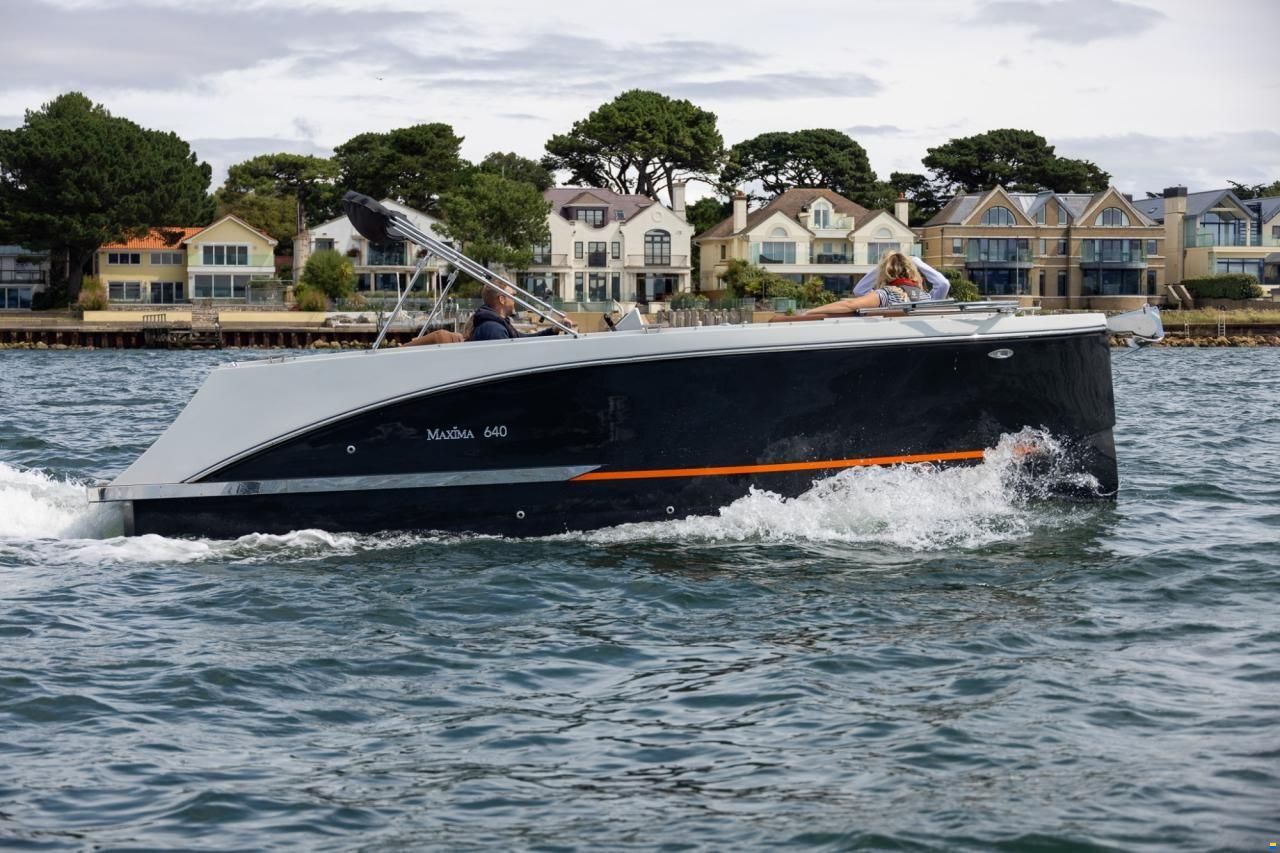 Maxima 640