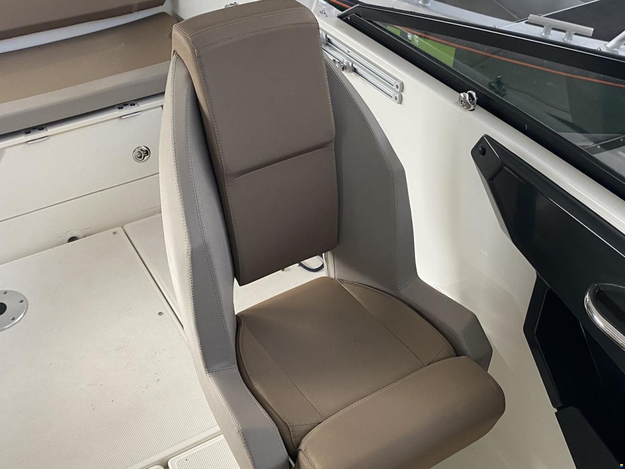 Quicksilver Activ 605 Bowrider
