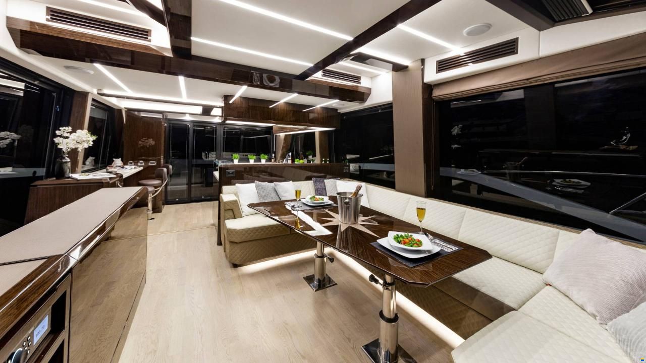 Galeon 640 FLY