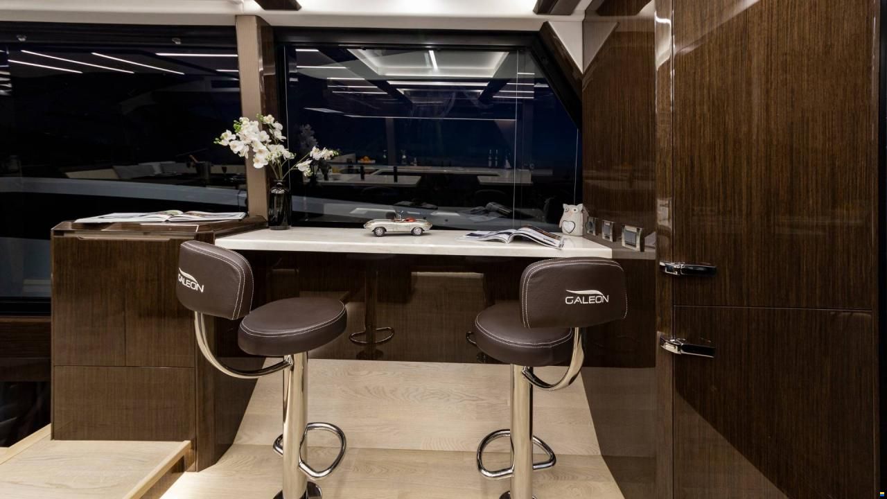 Galeon 640 FLY