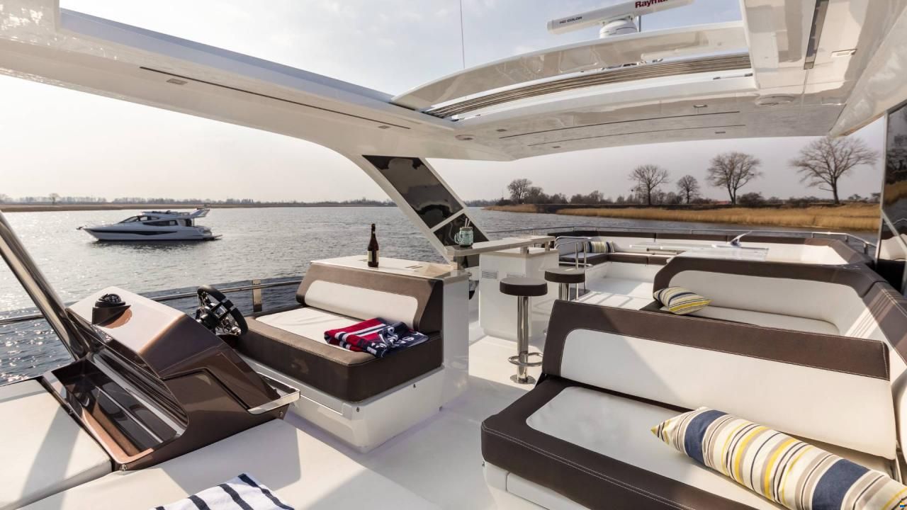Galeon 640 FLY