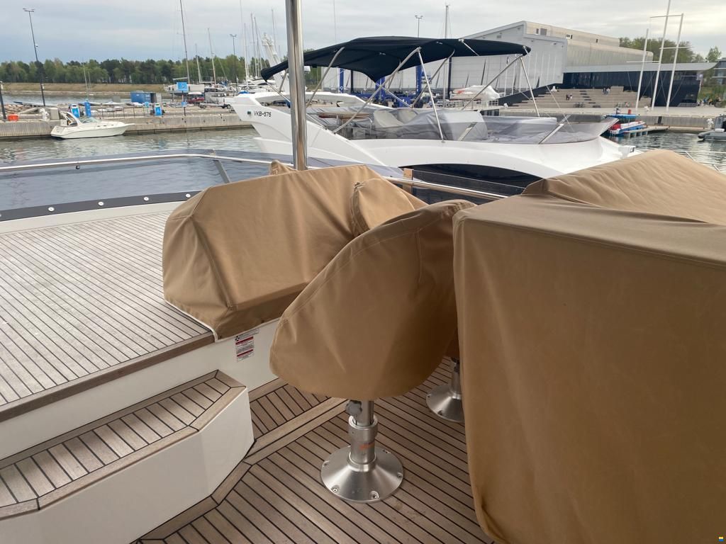 Galeon 680 FLY