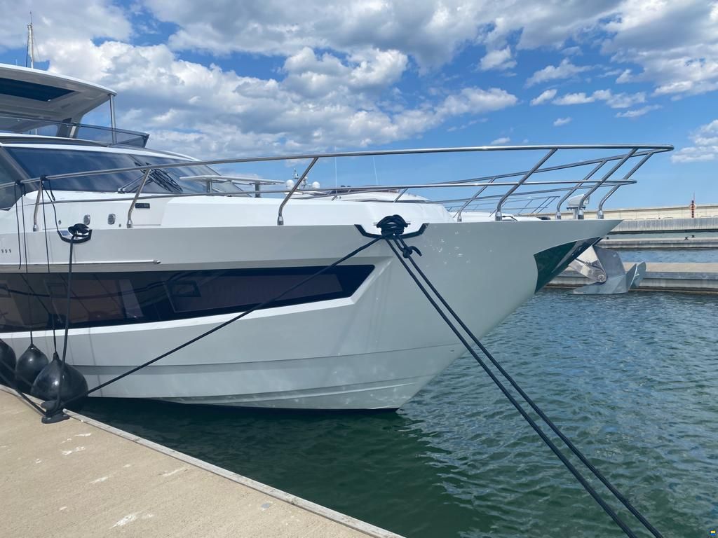 Galeon 680 FLY
