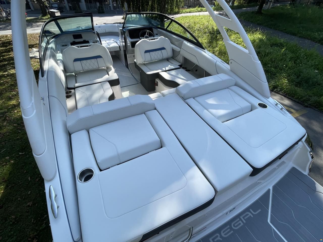 Regal LS2