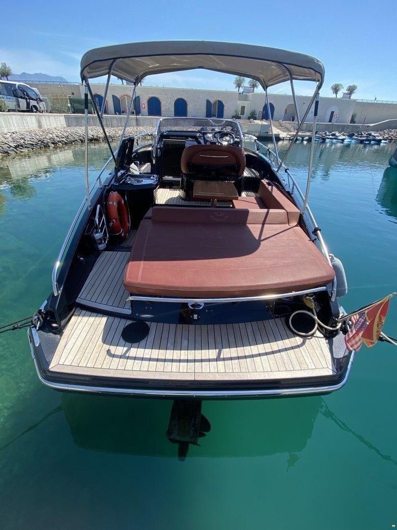 Cranchi Endurance E30