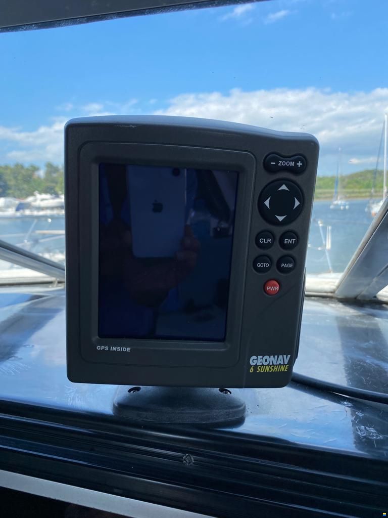 Bayliner 3055