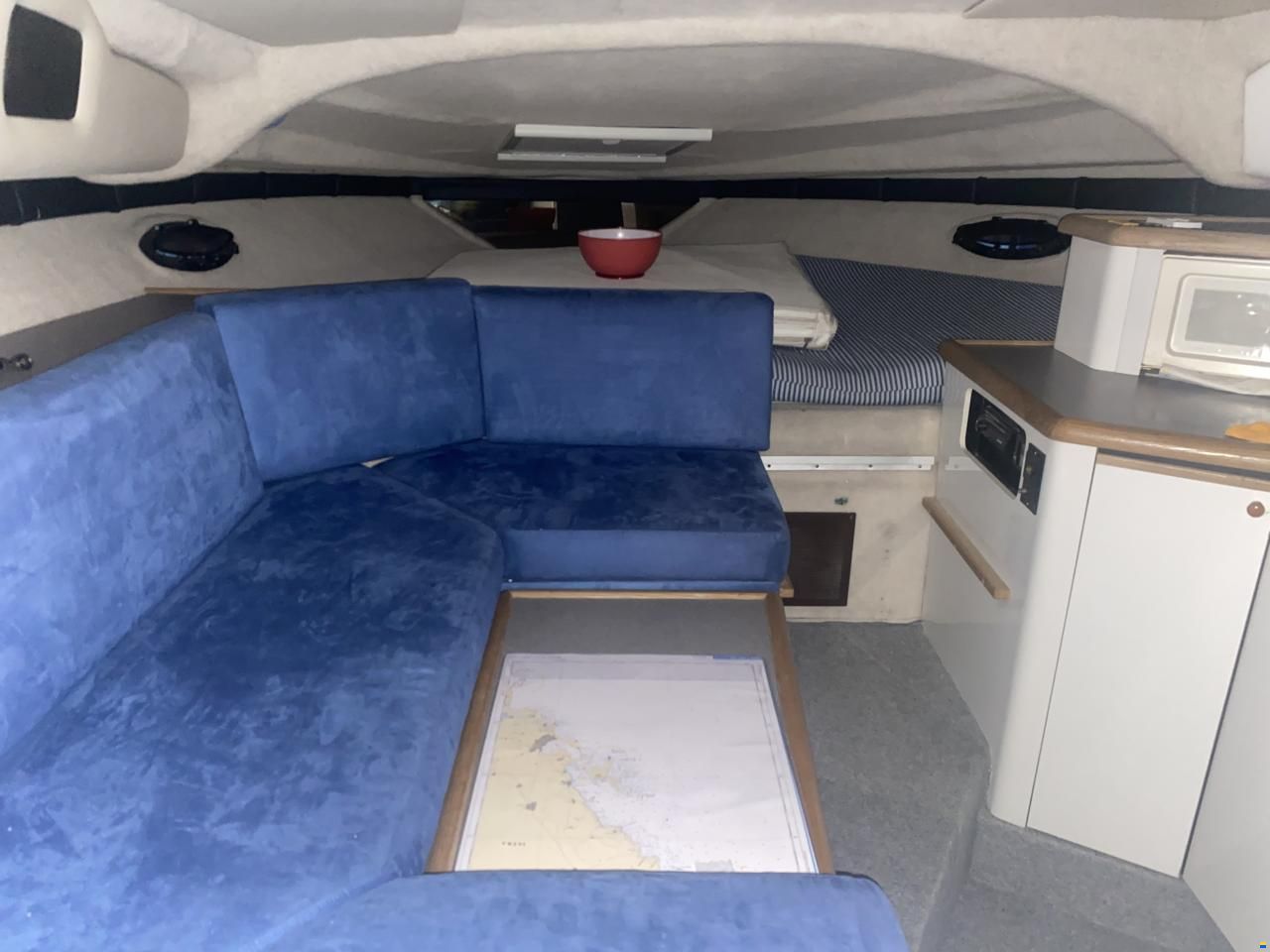 Bayliner 3055