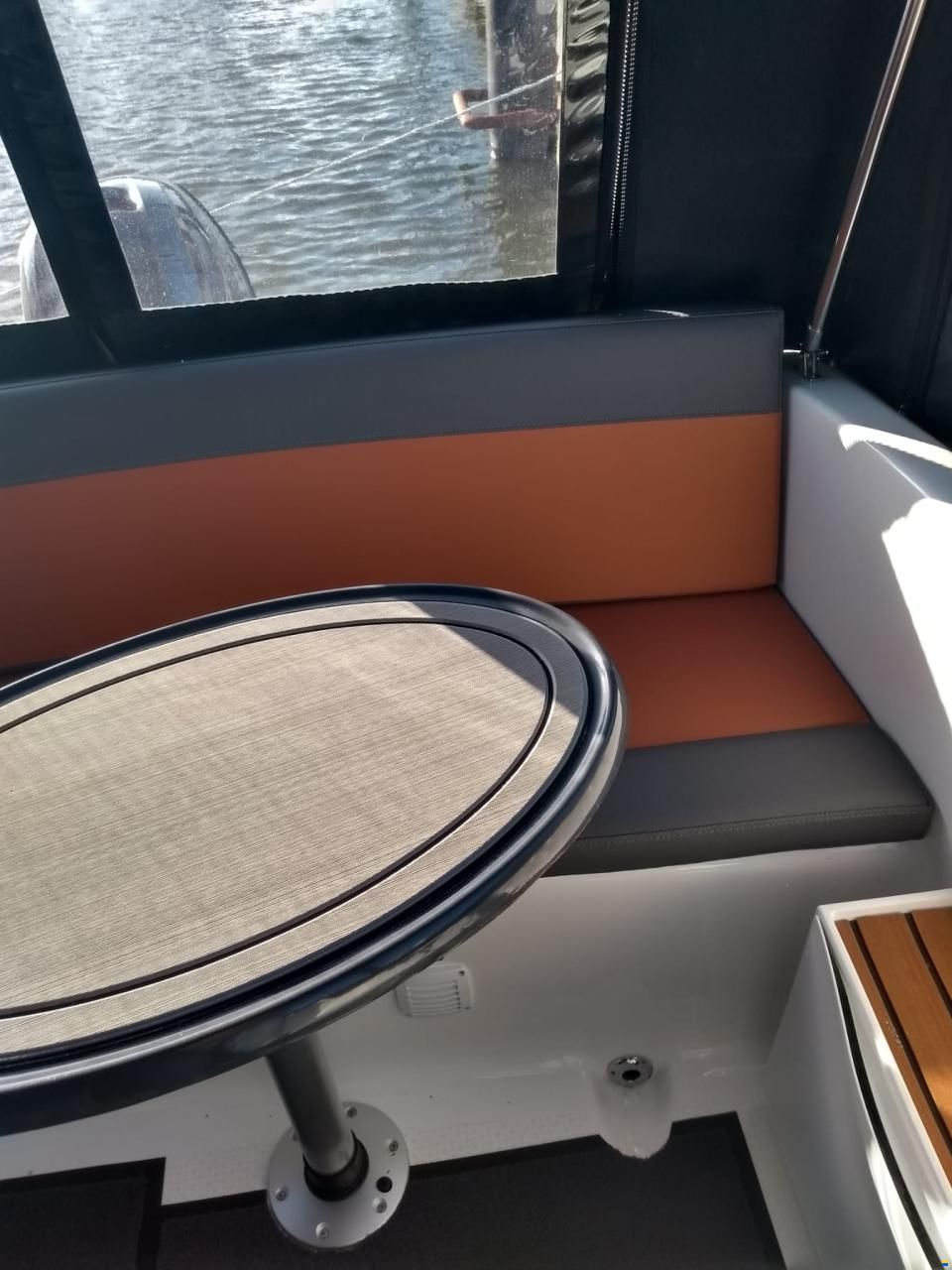 RaJo 565 Cabin