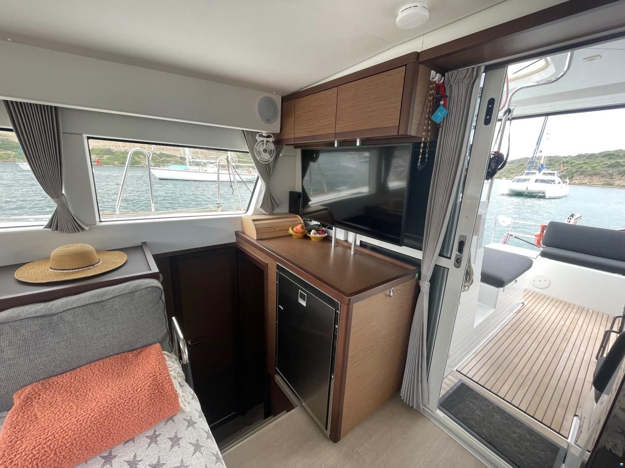 Lagoon 40