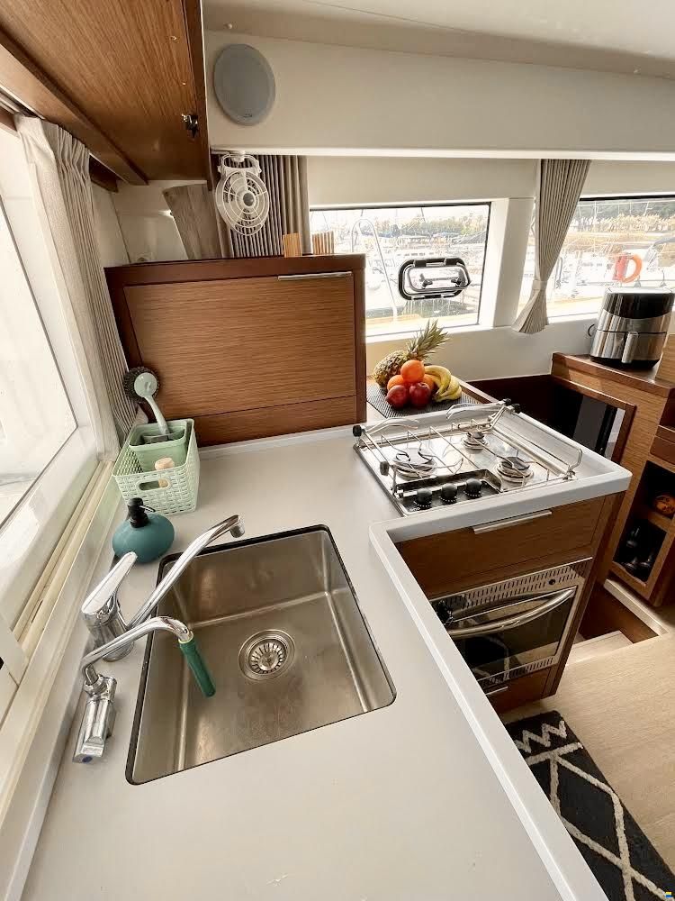 Lagoon 40