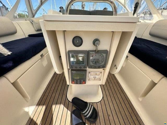 Bavaria 44