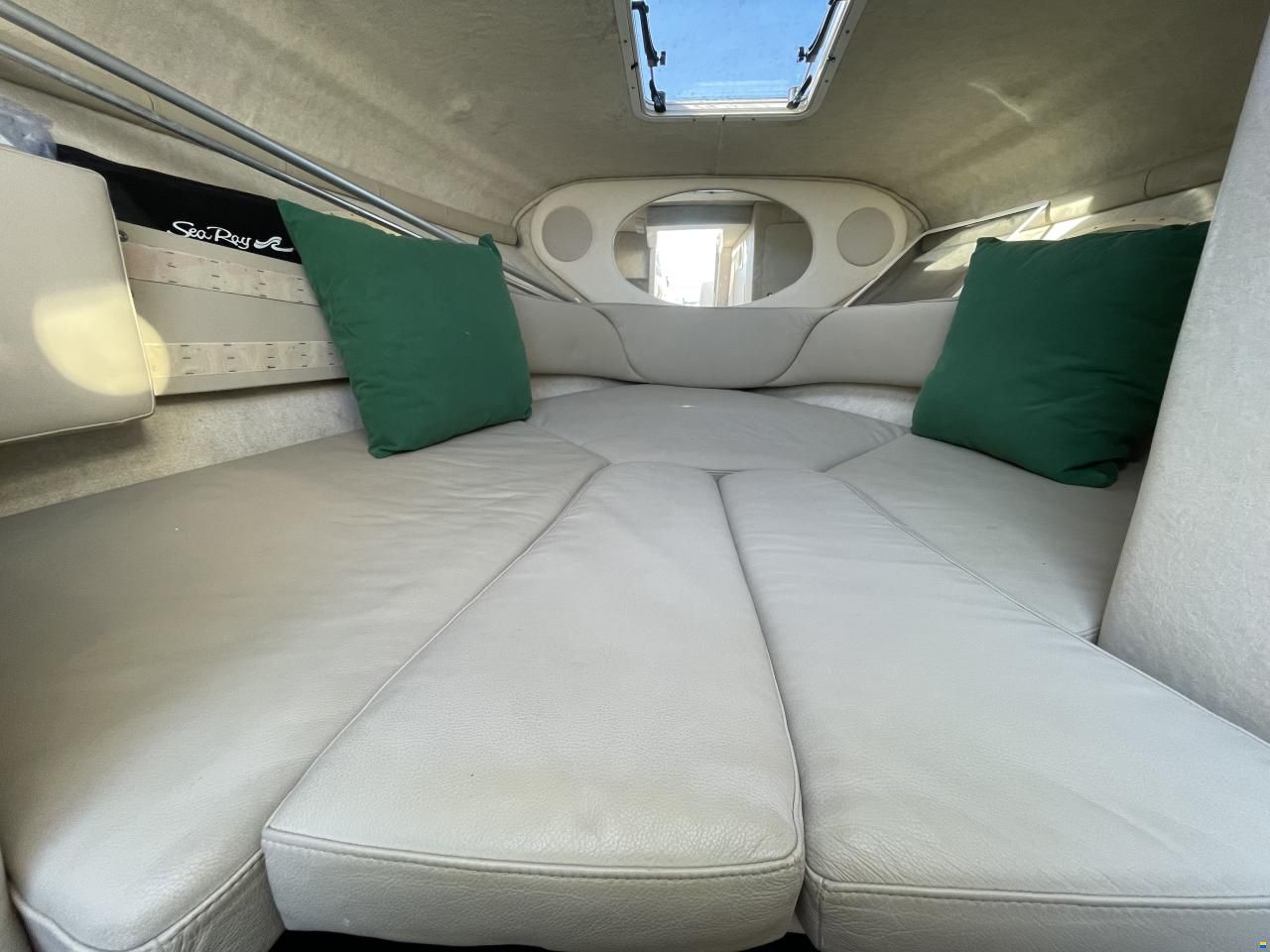 Sea Ray 245 Weekender