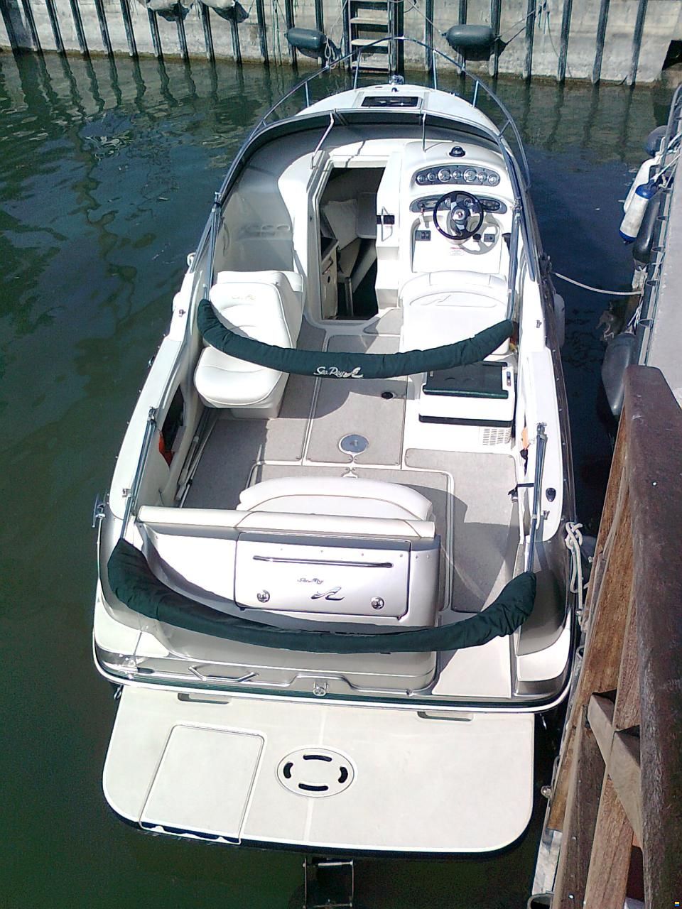 Sea Ray 245 Weekender