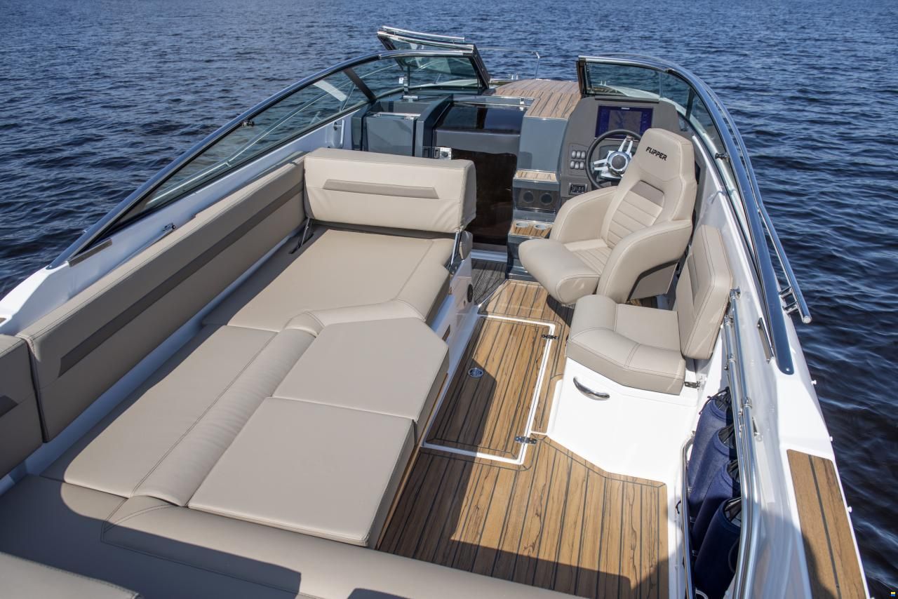 Flipper 800 Daycruiser