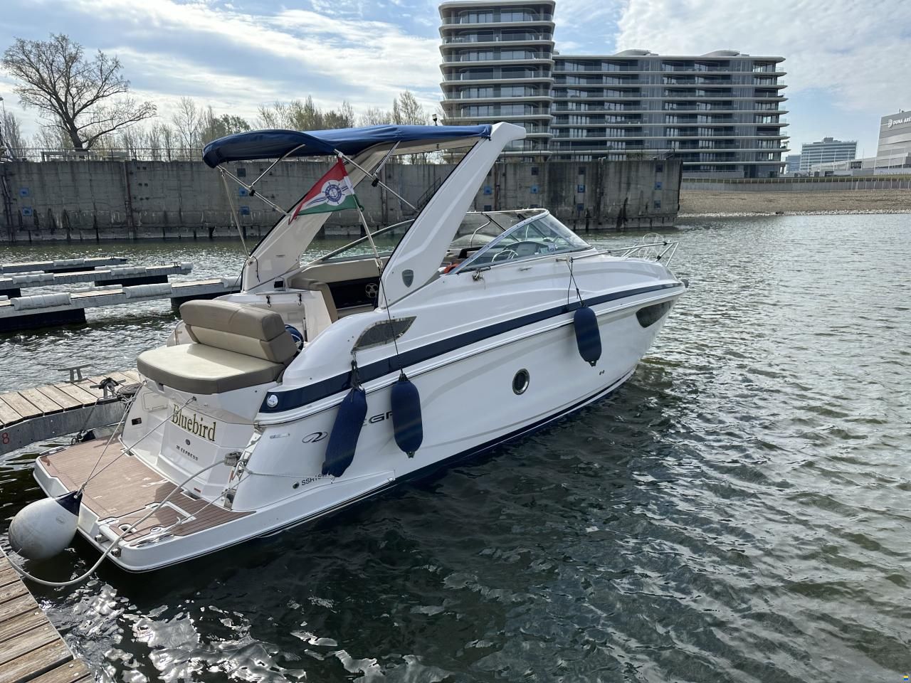 Regal 28 Express