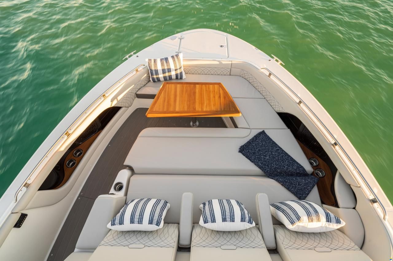 Sea Ray Sundancer 370 US