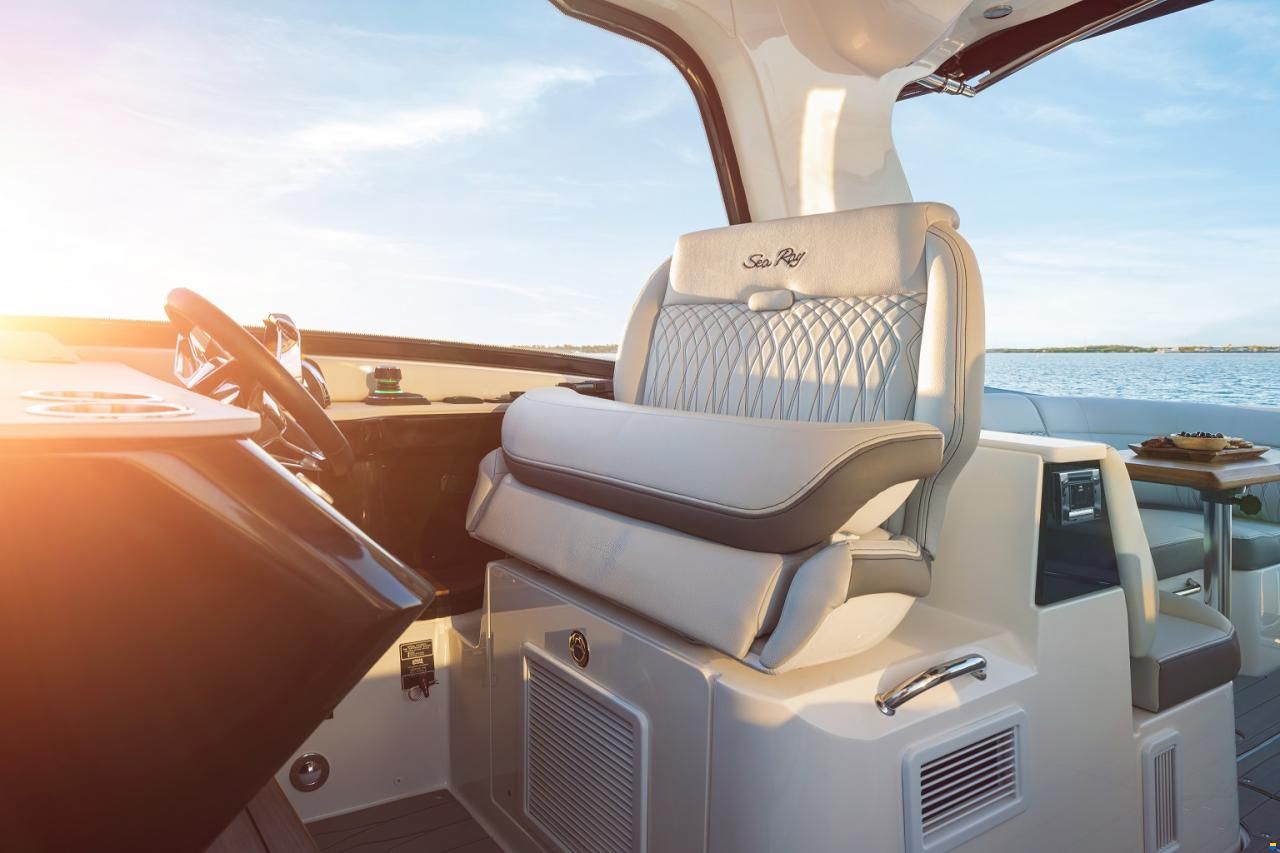 Sea Ray Sundancer 370 US