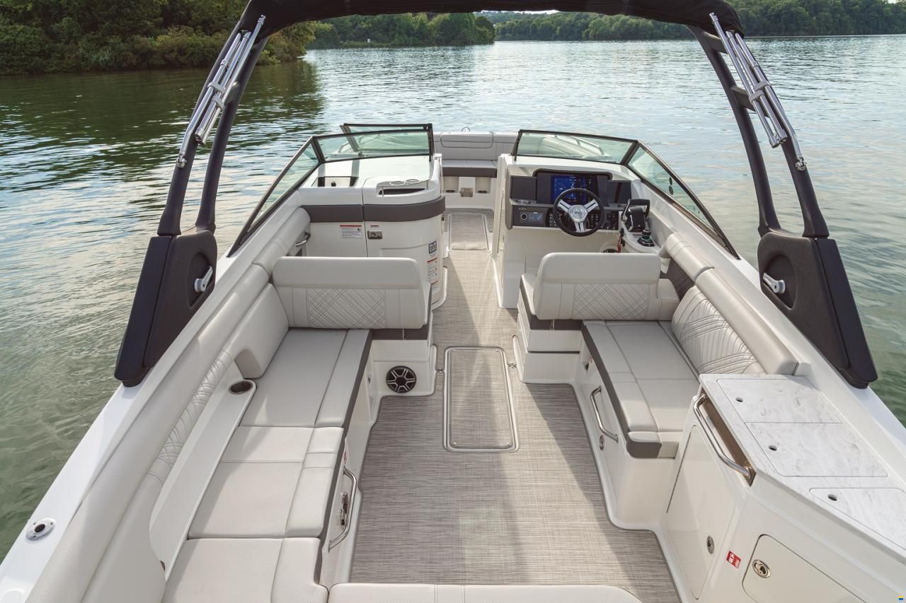 Sea Ray SDX 290 OB Europe