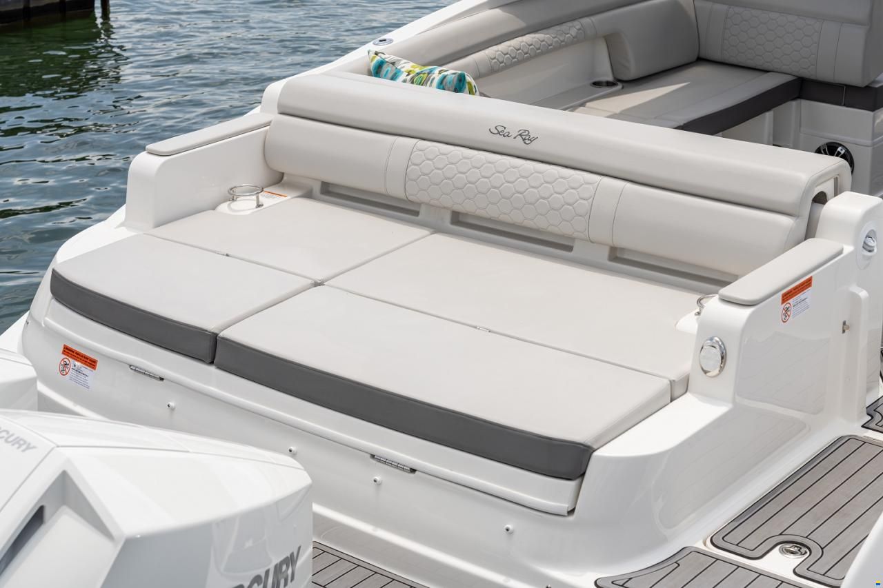 Sea Ray SDX 290 OB Europe