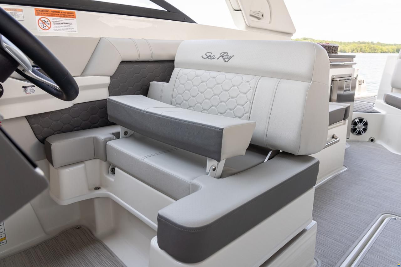 Sea Ray SDX 290 OB Europe